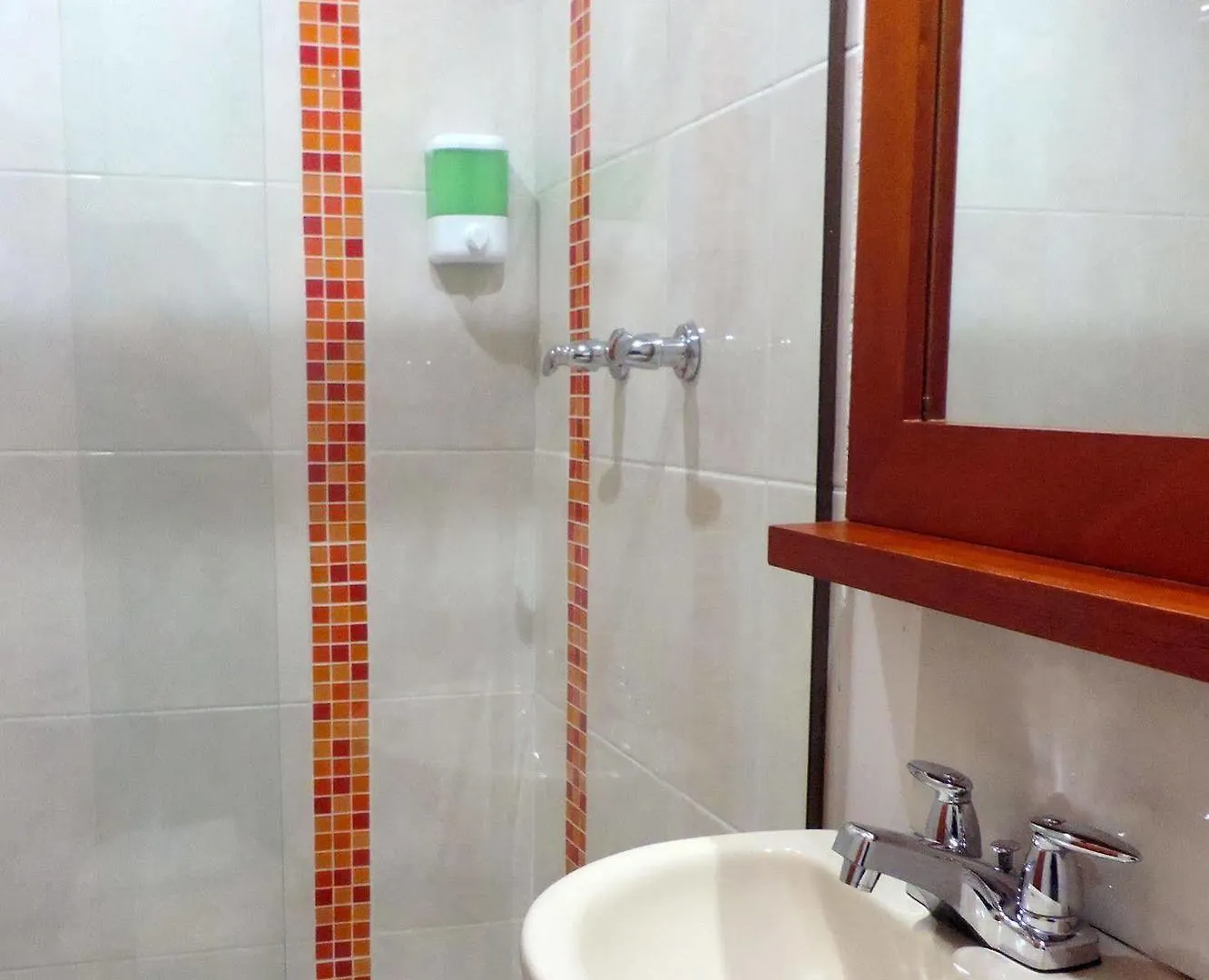 Casa Portico Hotel Medellín 2*,